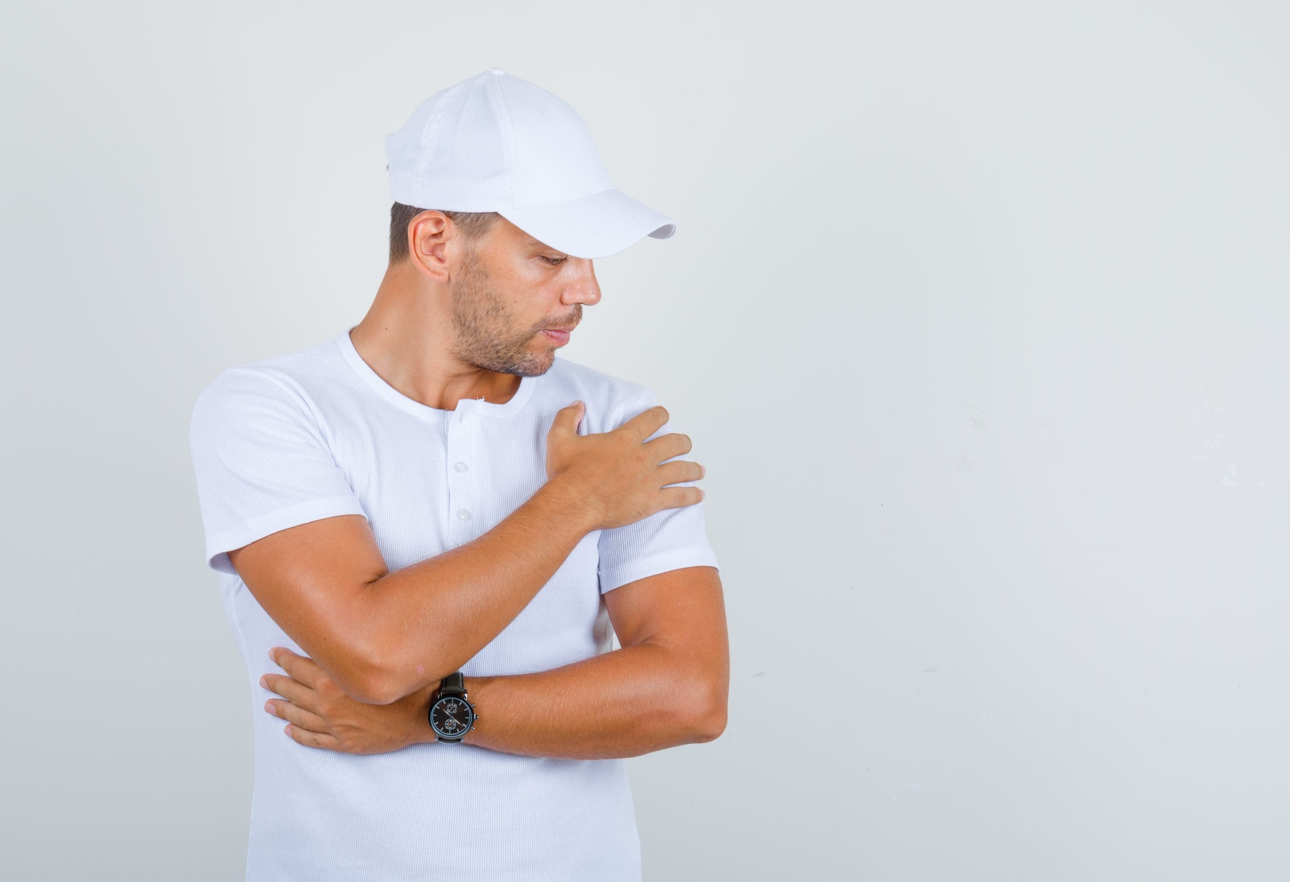 SHOULDER